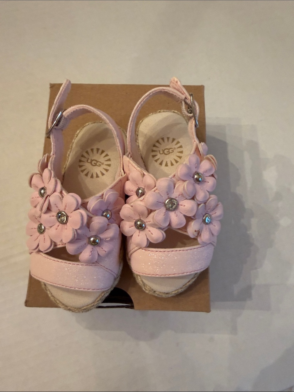 NIB UGG Tallairey Sparkles Toddler girls sandals size 6